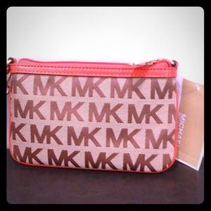 RESERVED @ultramary63 Michael Kors MK wristlet