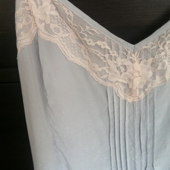 Lace trim Urban Outfitter top - Picture 3 of 3