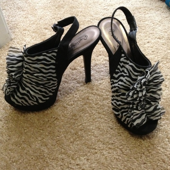 Zebra heels