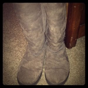 Tall Chocolate UGGS size 9