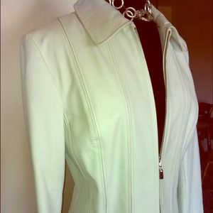 *HOT* Moda Leather Fitted Motorcycle Jacket