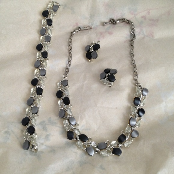 ** VINTAGE 1930's  **