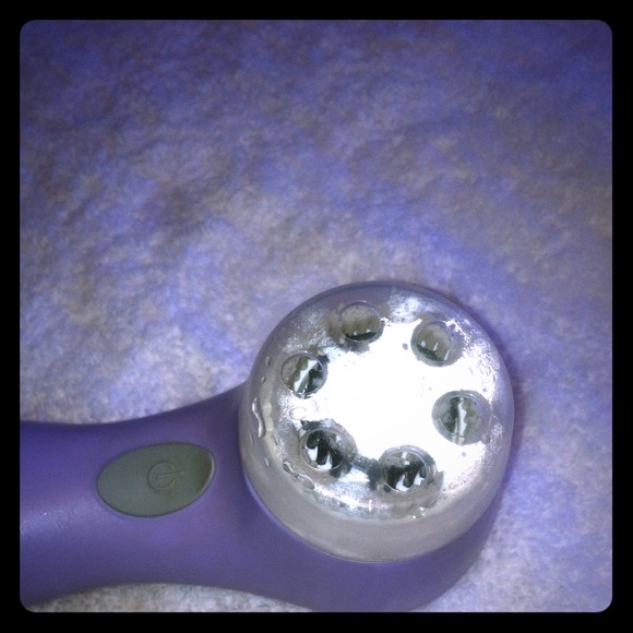 Sony  Clarisonic Mia plus Charger (reserved)