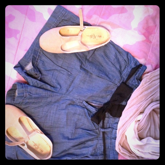 ⛔REDUCED⛔Casual Tan shoes 🌼