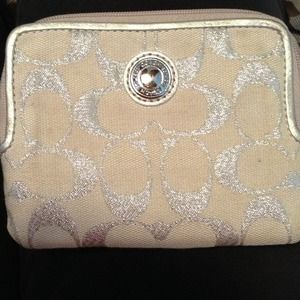 No longer use wristlets.