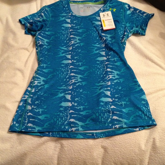 ***SOLD***Under Armour shirt