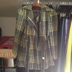 Plaid trench
