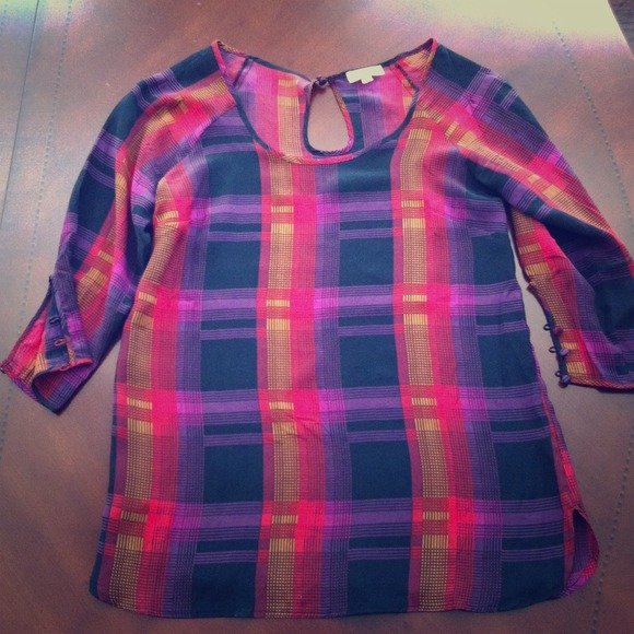 🔴SOLD🔴Urban outfitters silk plaid blouse