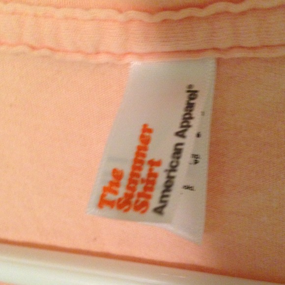 💰REDUCED Pink American Apparel V-Neck Tee - Picture 3 of 3