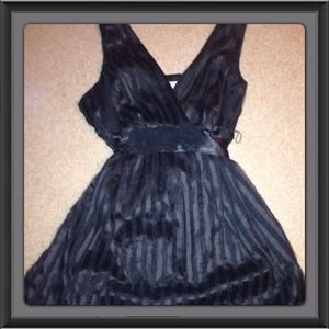 Reduced! Pea in the Pod Black MaternityDressSizeL