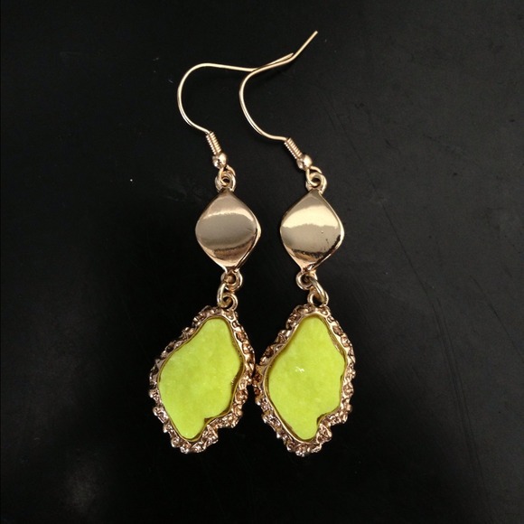 A Drop of Color earrings - Picture 1 of 1