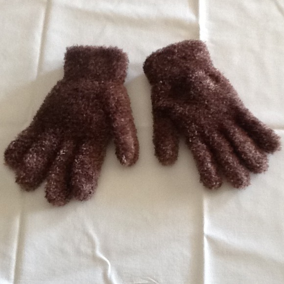Fuzzy Gloves or Mittens