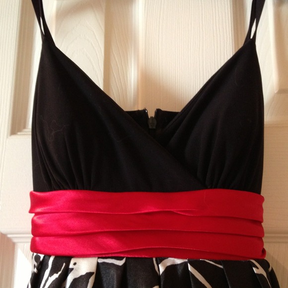 Cute Party Dress - SZ 3/4 - Picture 3 of 4