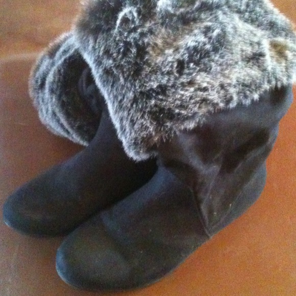 Black boots