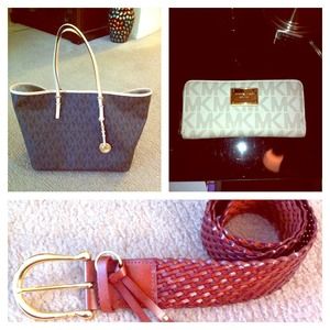 💟SOLD💟BUNDLE💟MICHAEL KORS