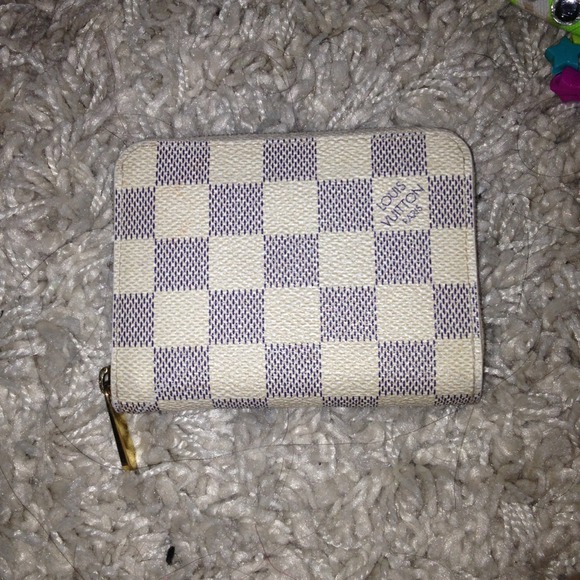 💢SOLD💢 Louis Vuitton Damier Azur wallet