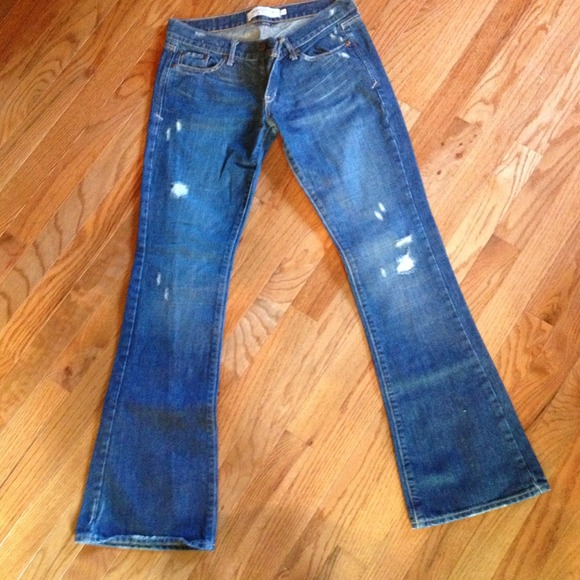 ⛔️sold Abercrombie jeans 0S