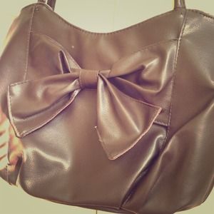 New brown bag with bow