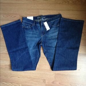 NWT low rise boot cut NY and co jeans size 6