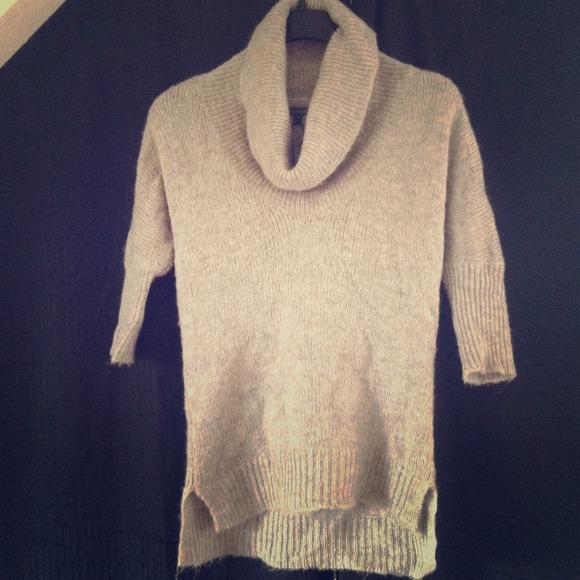 🔴Reserve🔴High-low sweater