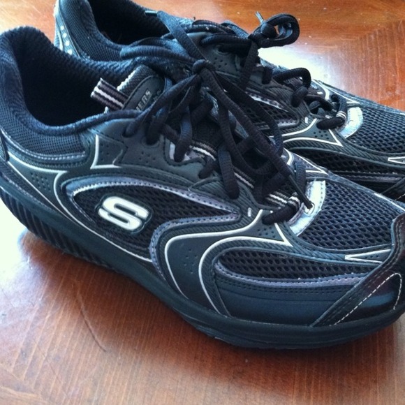 Black skechers tone-ups. Shape-ups