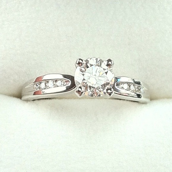 0.58CT solitaire diamond ring