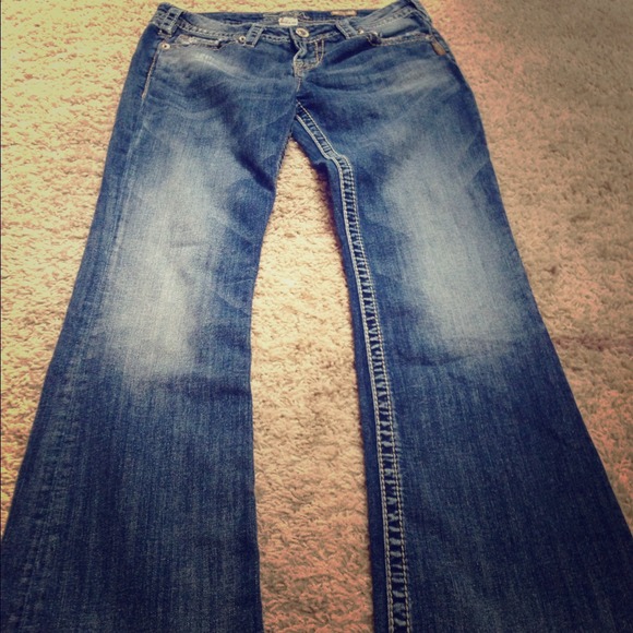 Silver brand jeans. Pioneer Boot Cut fit. W29/L33
