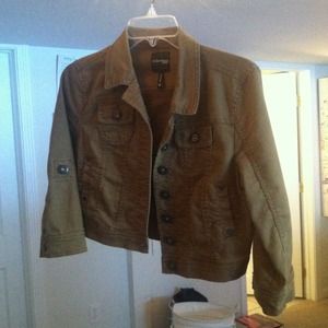 Cropped tan jacket