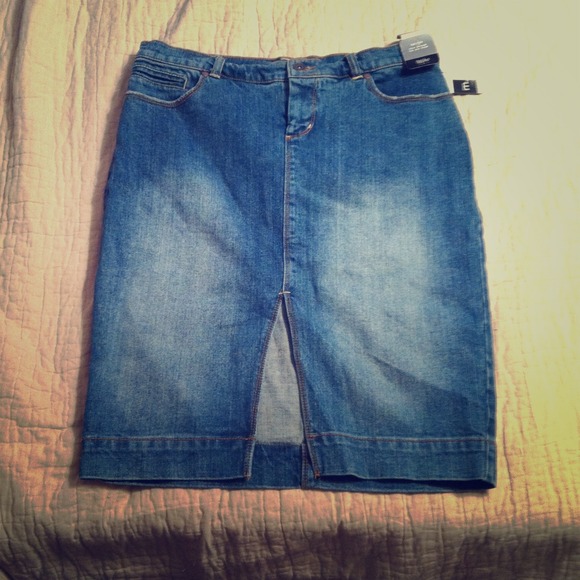 Denim skirt