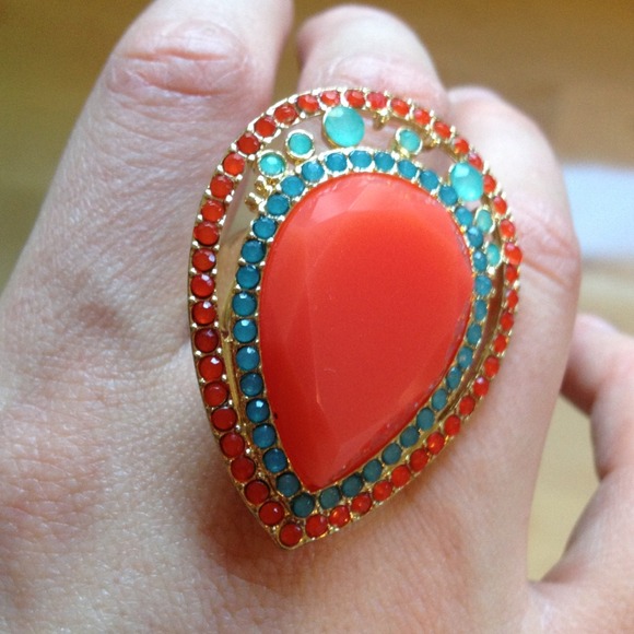 Ring - Picture 3 of 3