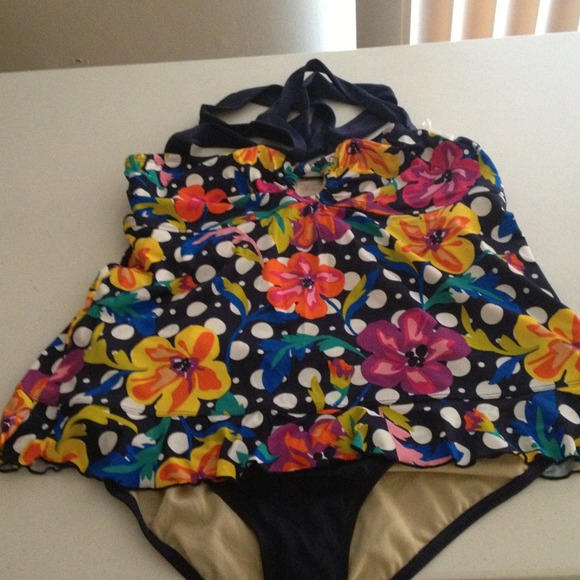 *REDUCED* Torrid Plus Size Bathing Suit