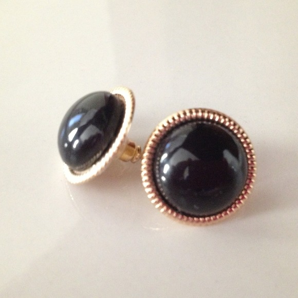 Black circle earrings with delicate gold trim - Picture 3 of 3