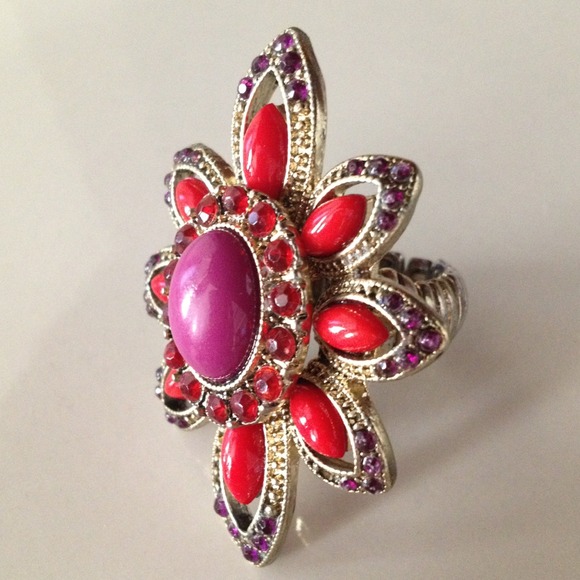 Accented purple and ruby ring - Picture 1 of 3