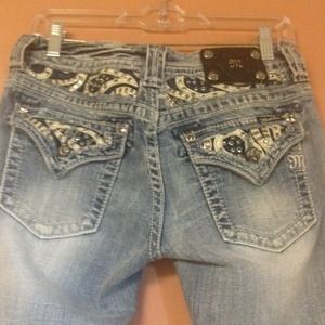 SOLD BUNDLE MISS ME AND JUICY