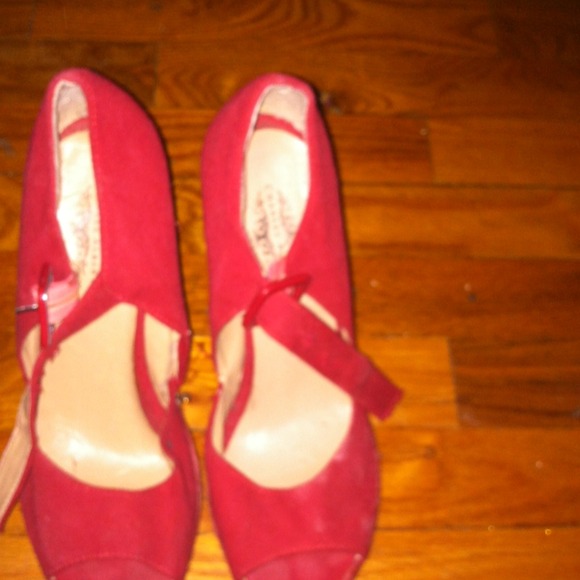 6 inch red wedges