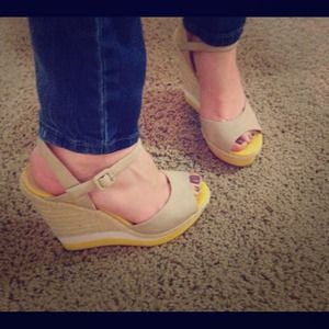Cute summery wedges worn once!