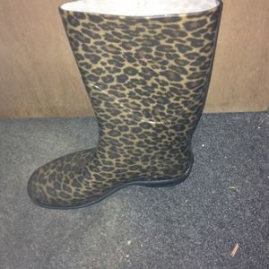 Leopard print rain boots