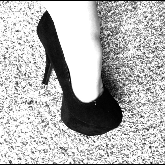 Dollhouse Black Platform Heel - Size 6.5 - Picture 1 of 4