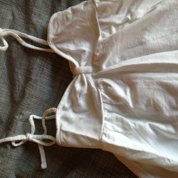 New White cover up! Perfect for summer! - Picture 2 of 3