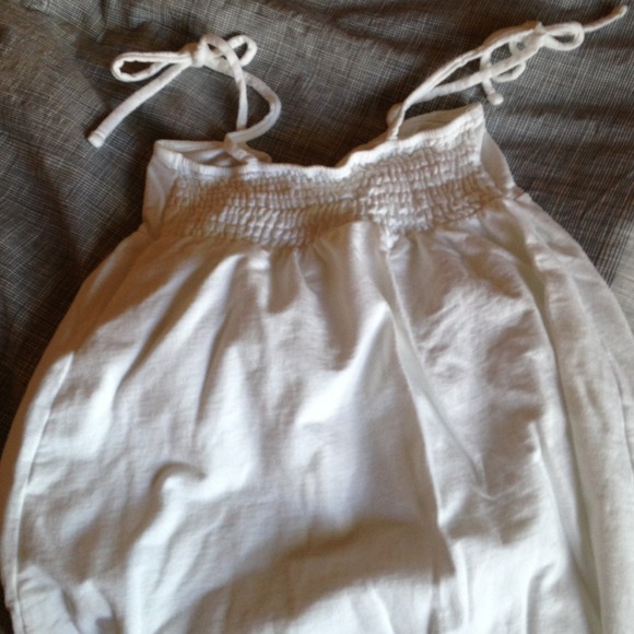 New White cover up! Perfect for summer! - Picture 3 of 3