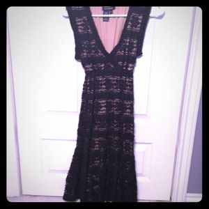 Lace It Out w/ free elephant bracelet...@yaodio