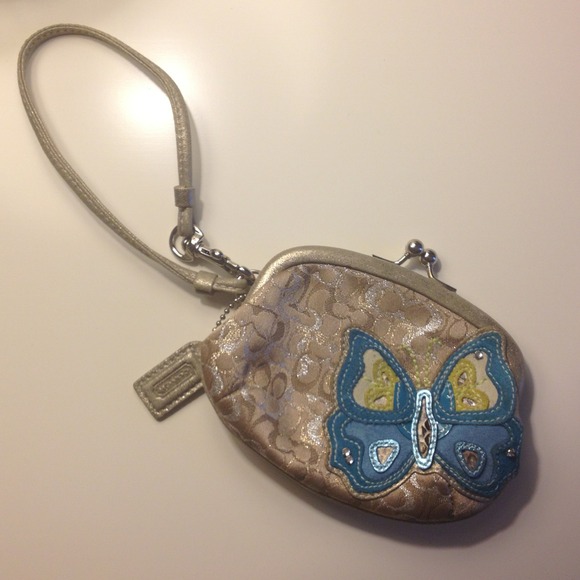SOLD IN BUNDLE: Coach wristlet