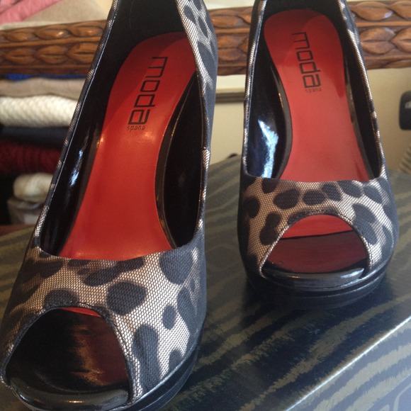 Bundled! Peep toe elegant pump - Picture 2 of 4