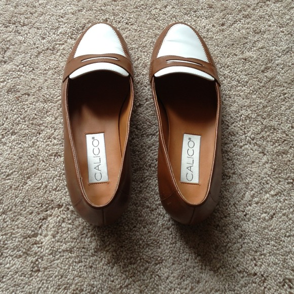 ****SOLD*****Flat shoes