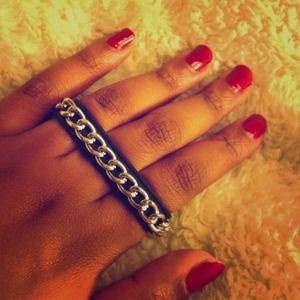 3-finger grunge ring