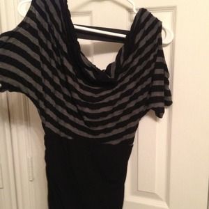 bebe top-🚫sold in bebe bundle