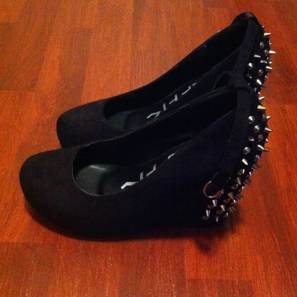 Black Suede w Spike Wedge