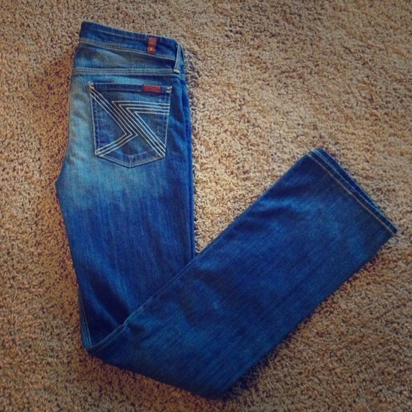 SOLD**LIKE NEW**** 7 for all mankind