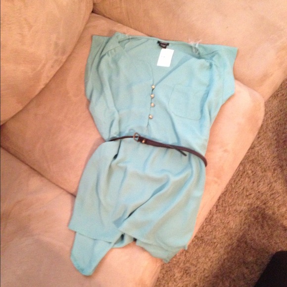 SOLD ❤ Long Flowy Teal Blue top - Picture 3 of 3