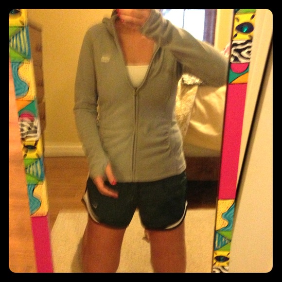 The NorthFace Grey hoodie